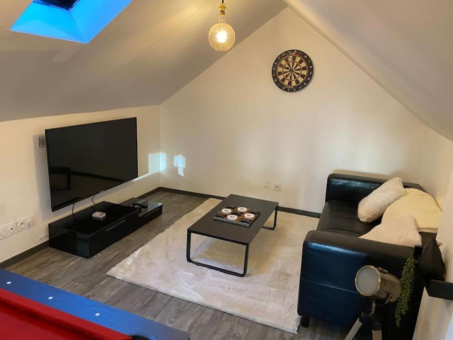 Bill'Ppart - Easylife Bourgoin-Jallieu Exteriör bild